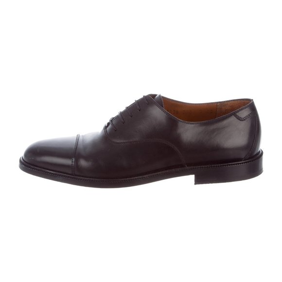 Salvatore Ferragamo Oxfords in Black Leather